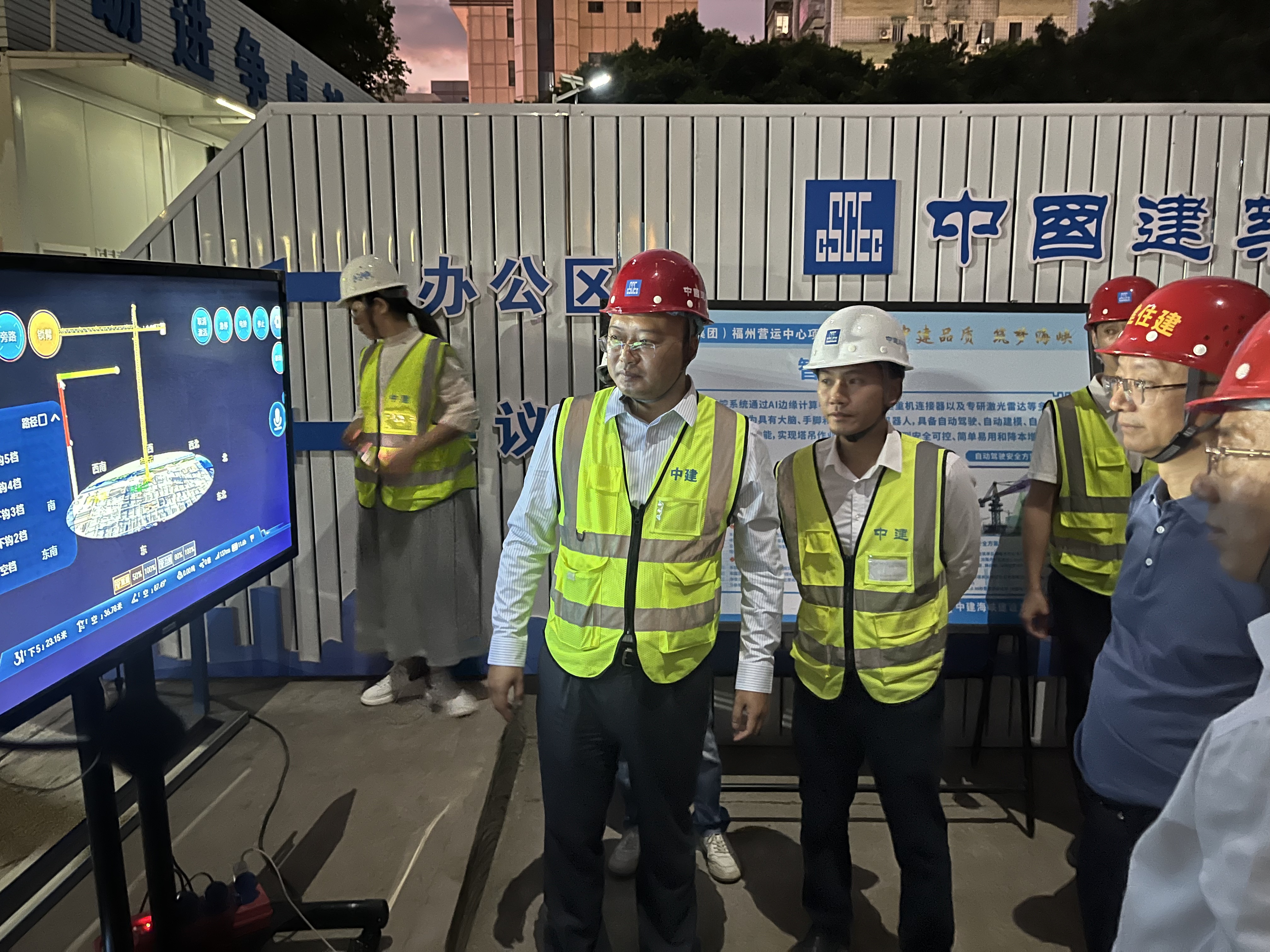 向“兴”而行 智造未来 腾晖无人塔吊落地中建海峡兴业银行（集团）福州营运中心项目